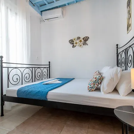 Xenofon Traditional Hotel *