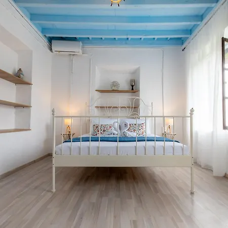 Hotel Xenofon Traditional *