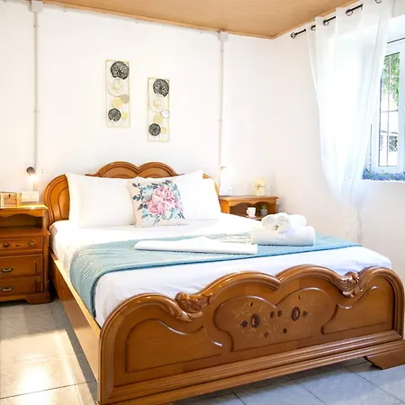 Xenofon Traditional Hotel